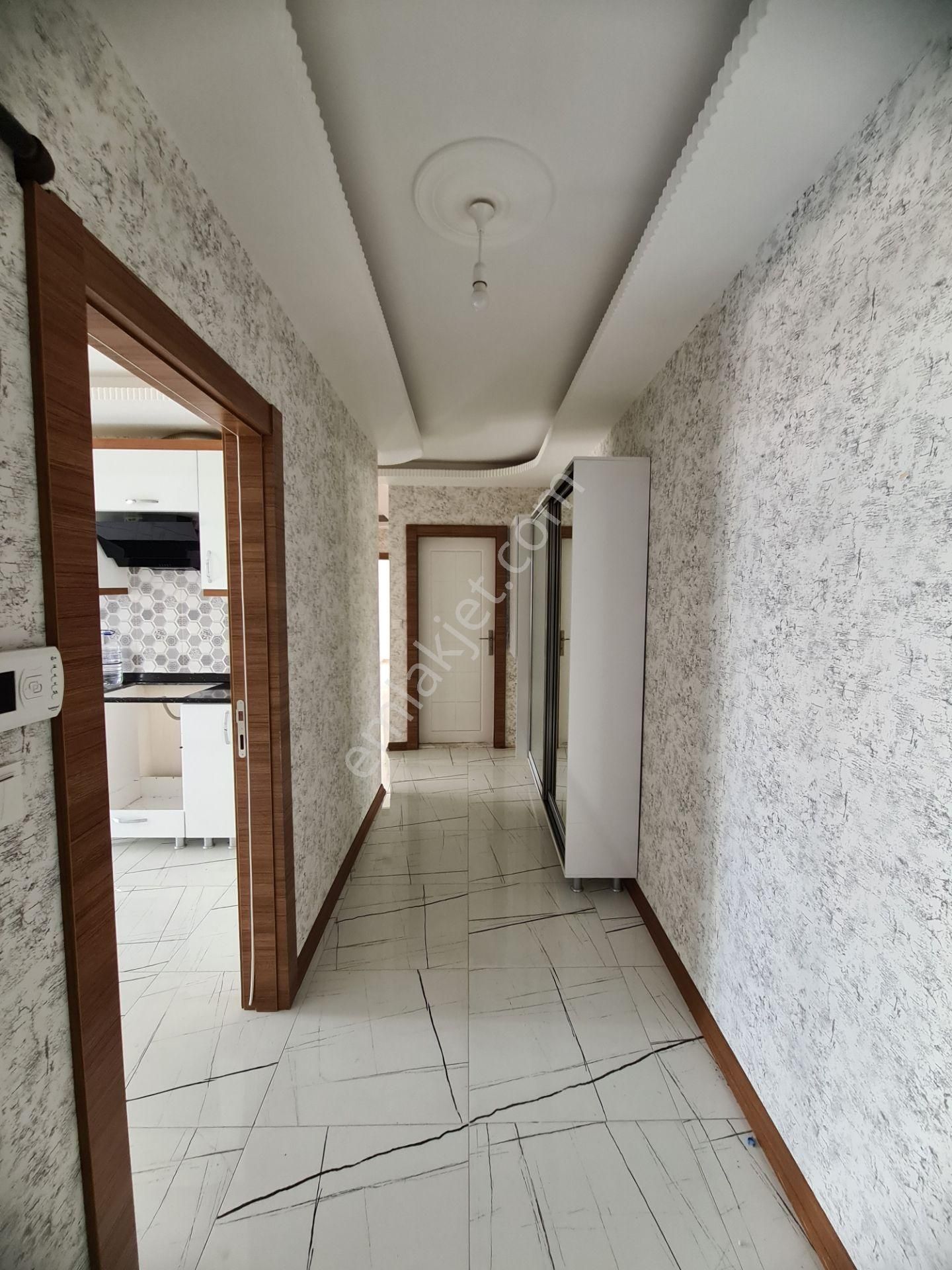 Öğretmenler Parkı Yakını Arakatta Yapılı 2-balkonlu Kiralık 3+1 - Görsel 12