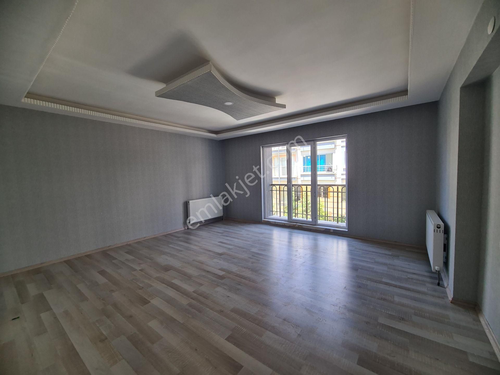 Öğretmenler Parkı Yakını Arakatta Yapılı 2-balkonlu Kiralık 3+1 - Görsel 6