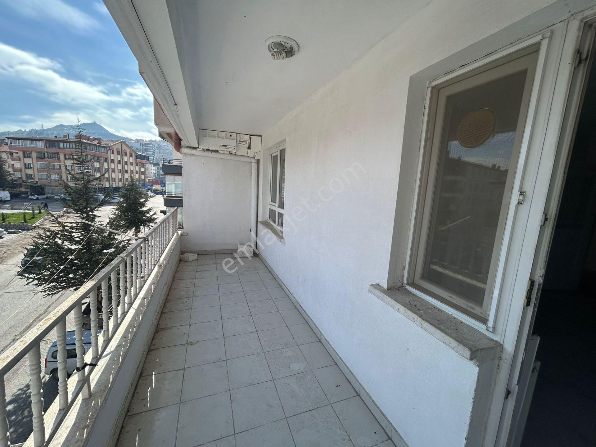 Altındağ - Karapürçek Mahallesinde Ön Cephe 3.katta Geniş 3+1 Kiralık Daire !!! - Görsel 20