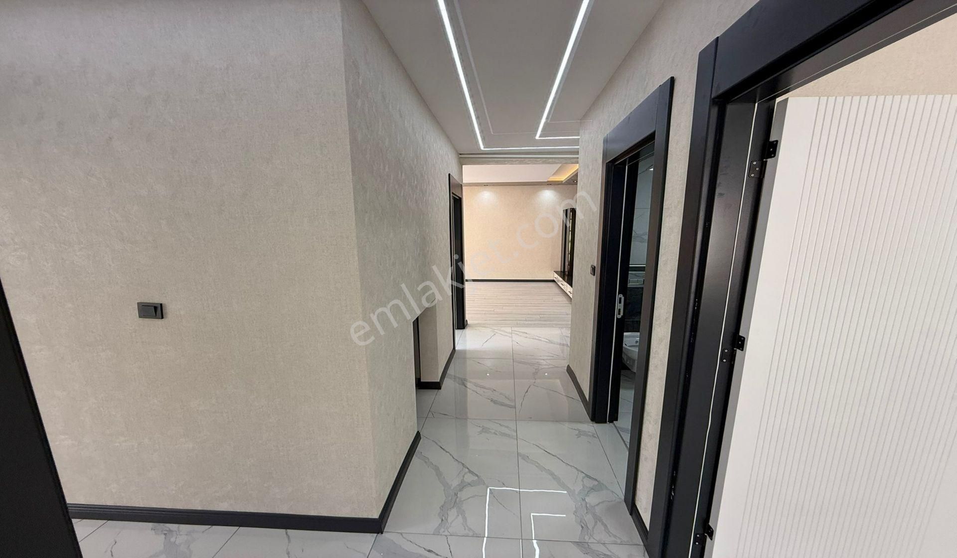 Kuşcağızda Kat Konumunda Site Konseptinde 3+1 Lüx Yapılı - Görsel 22