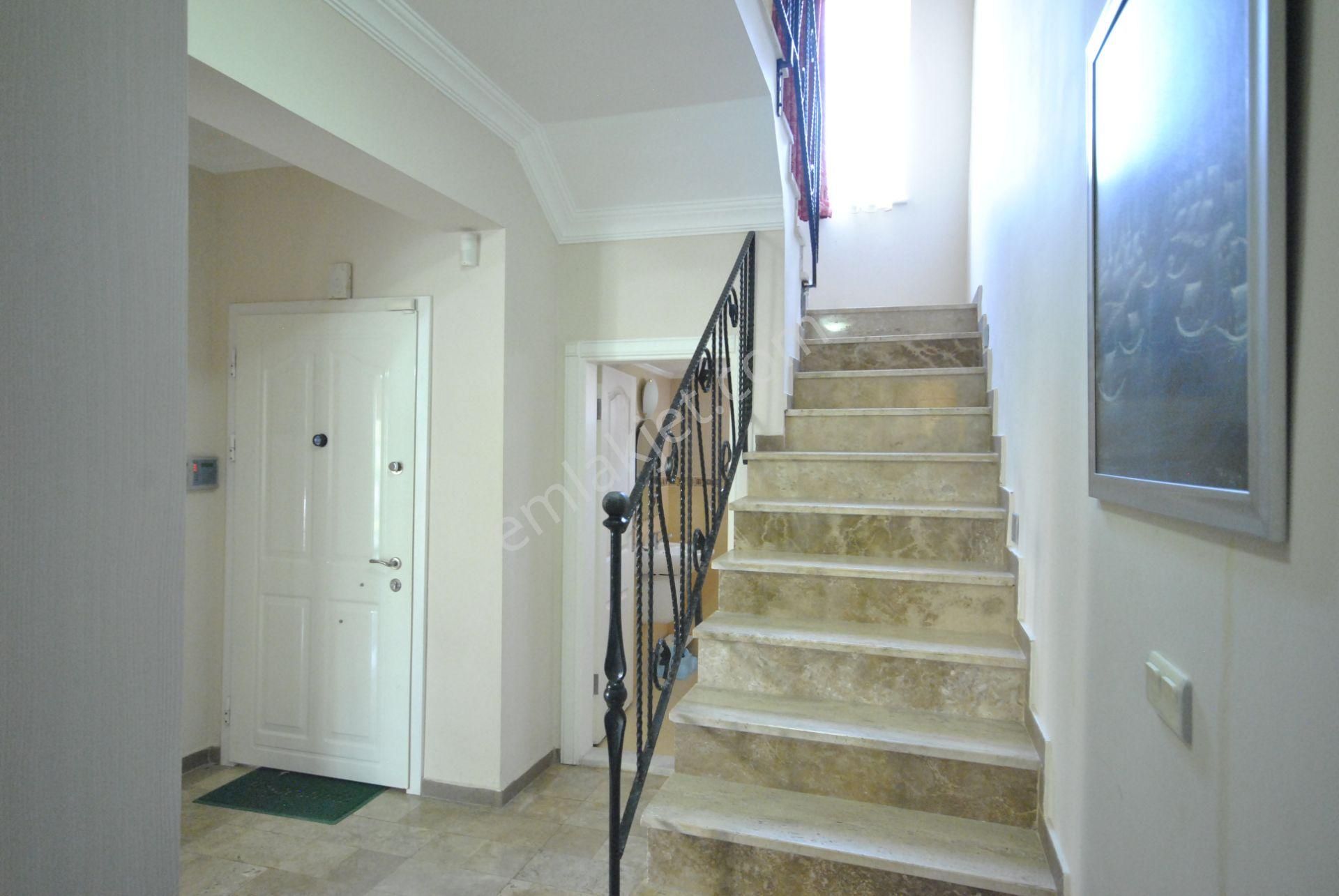 Kemer Çamyuva'da Dağ Manzaralı Satılık Villa.рускоязычный Сервис - Görsel 19