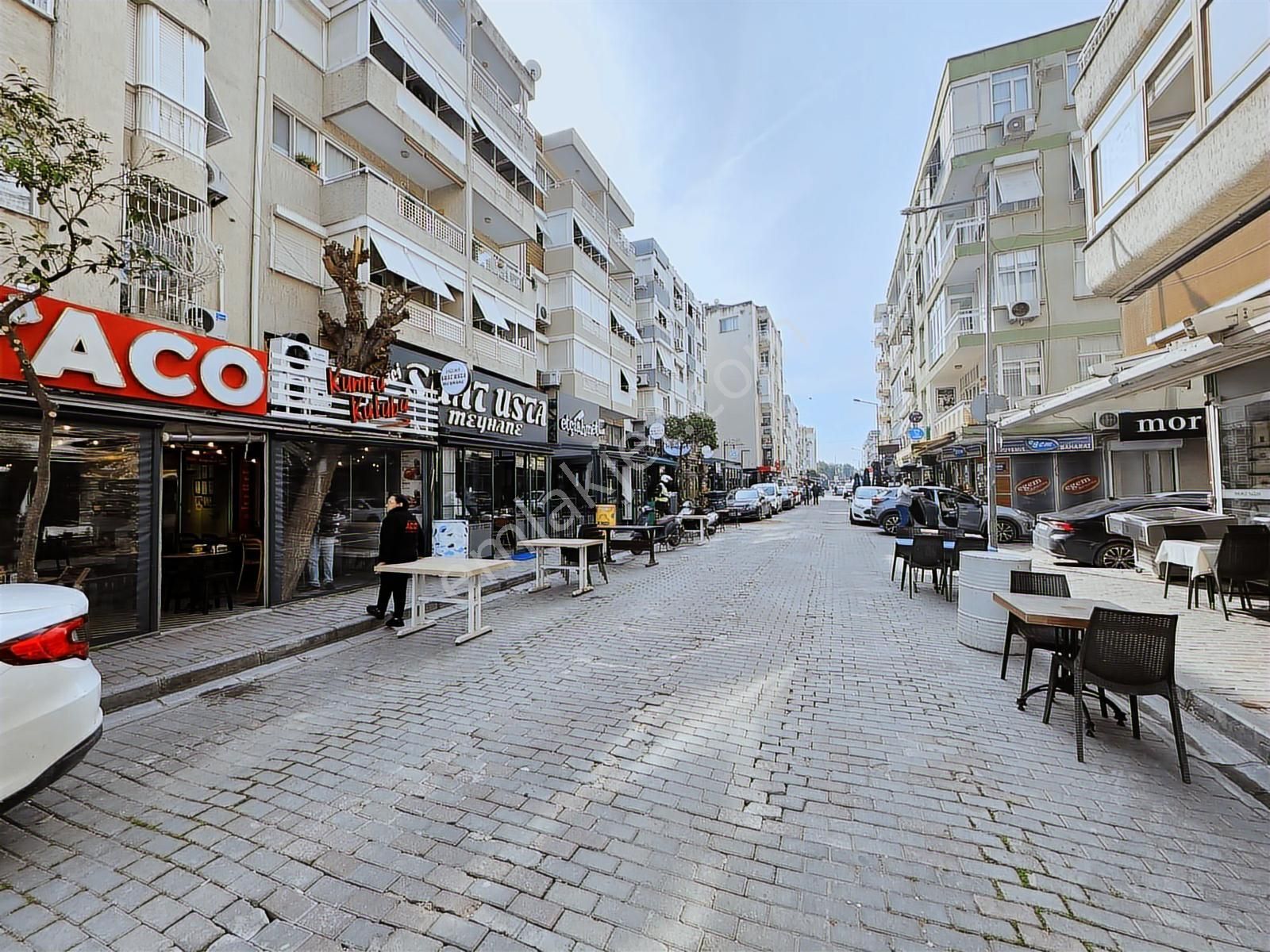 Bostanlı Çarşı Merkezde Kiralık 3+1 Daire - Görsel 5