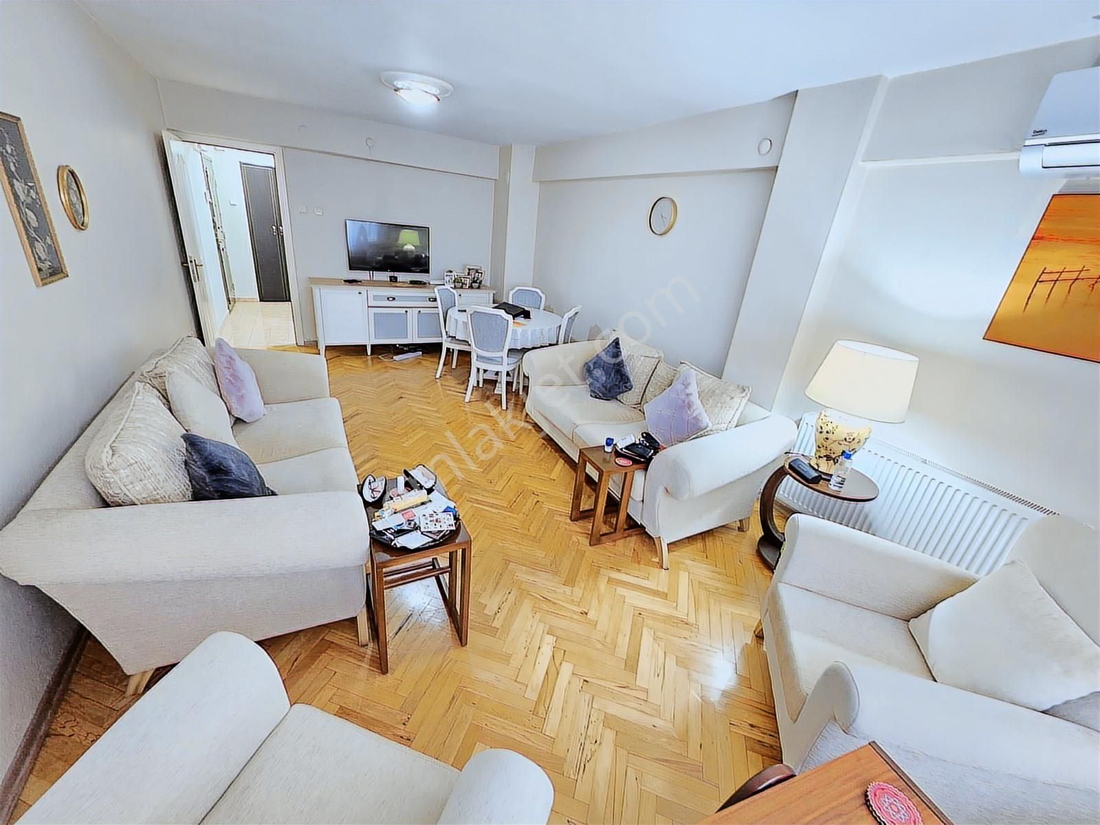 Bostanlı Çarşı Merkezde Kiralık 3+1 Daire - Görsel 11