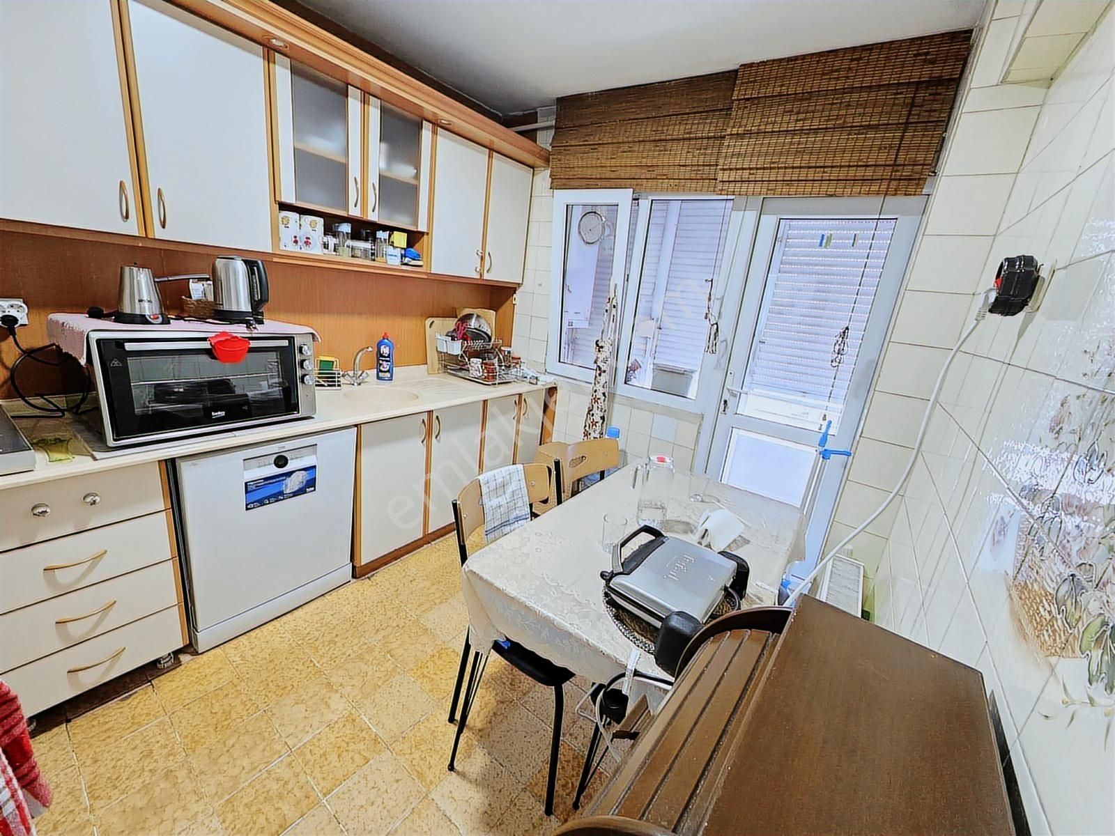 Bostanlı Çarşı Merkezde Kiralık 3+1 Daire - Görsel 21