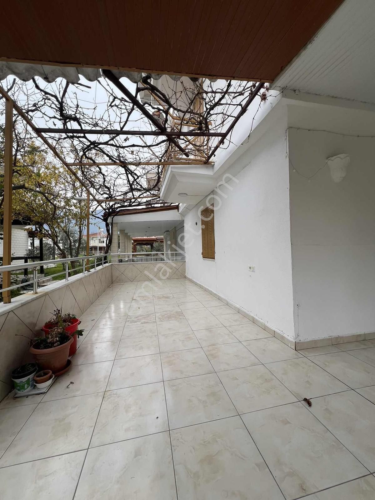 Güzelçamlı 4+1 Köşe Konumlu Havuzlu Site İçerisinde Villa - Görsel 27