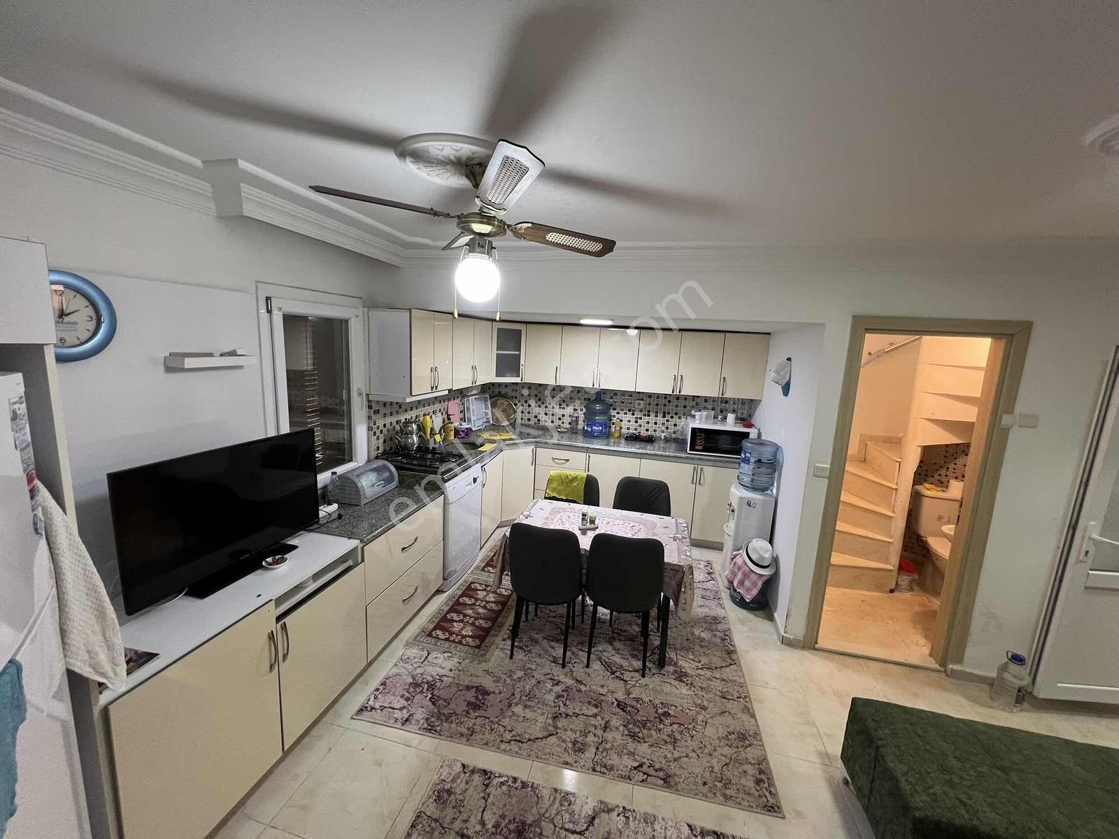 Güzelçamlı 4+1 Köşe Konumlu Havuzlu Site İçerisinde Villa - Görsel 33