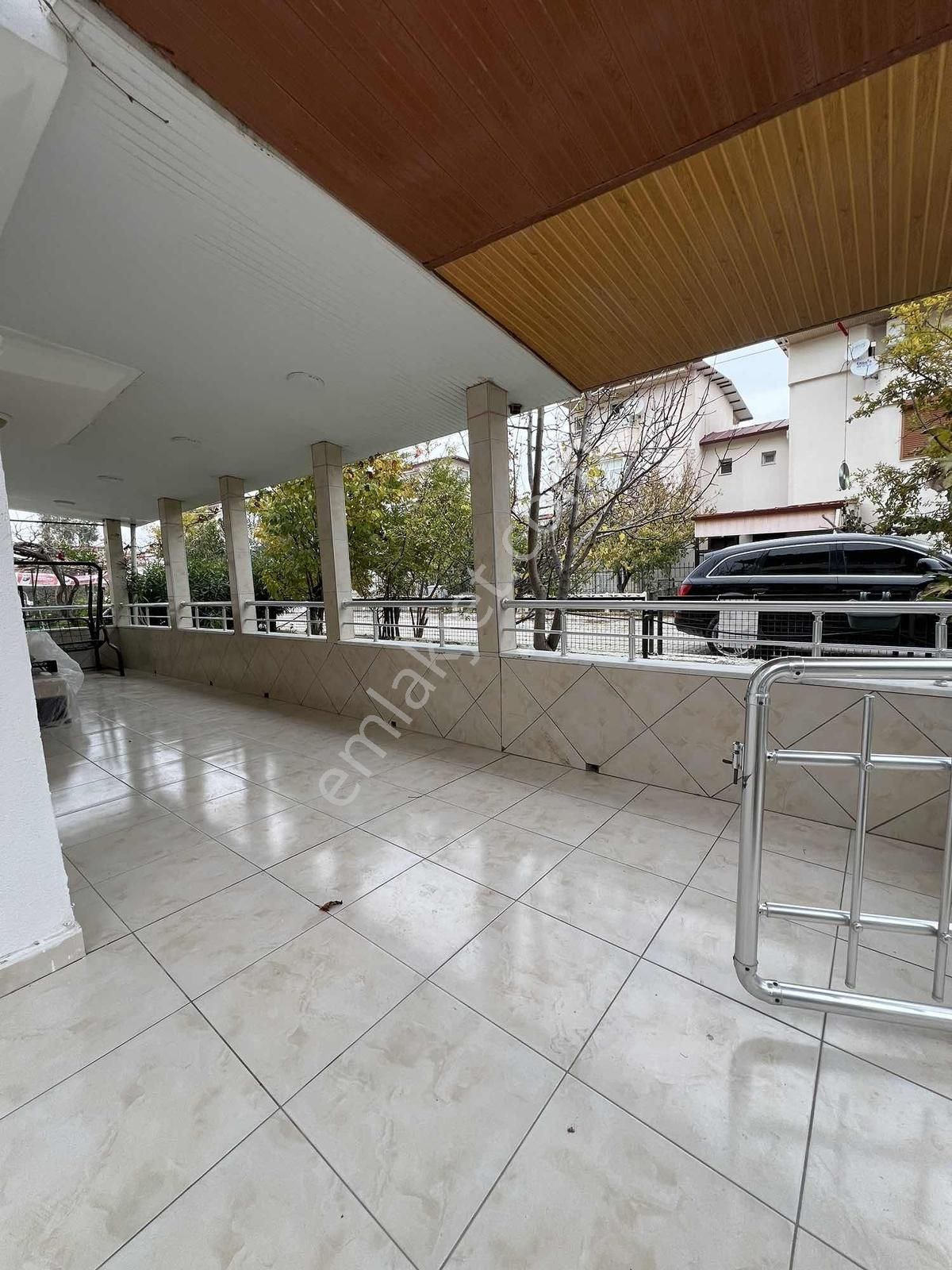 Güzelçamlı 4+1 Köşe Konumlu Havuzlu Site İçerisinde Villa - Görsel 3