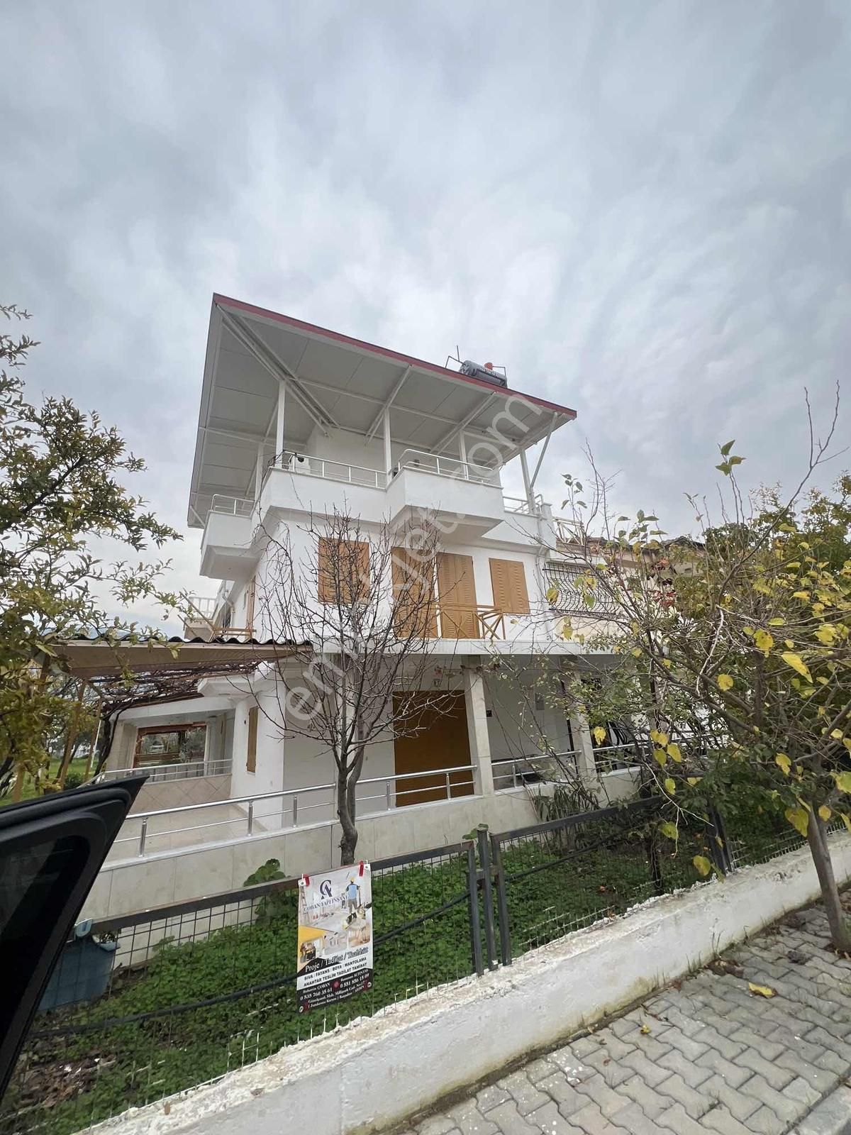 Güzelçamlı 4+1 Köşe Konumlu Havuzlu Site İçerisinde Villa - Görsel 13