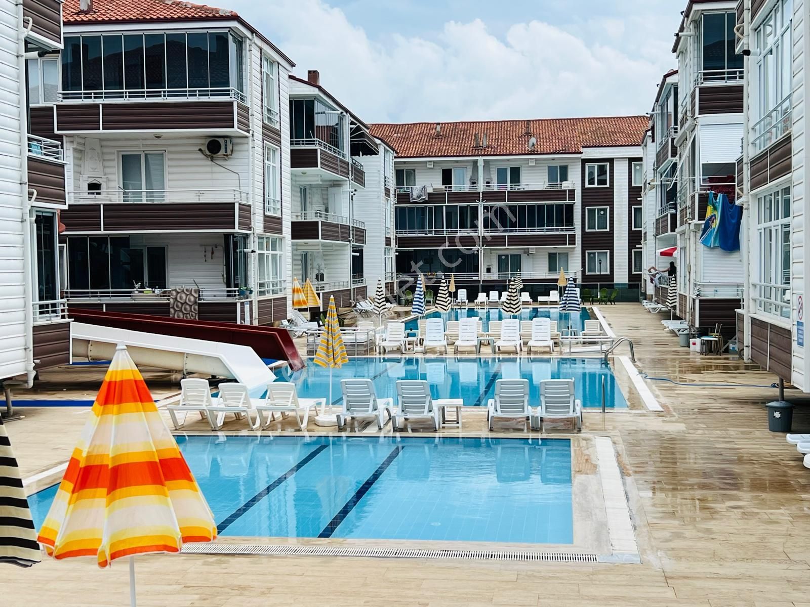 Karasu Çiğdem Emlaktan...havuzlu Sitede 3.kat Köşe 2+1...eşyalı - Görsel 14
