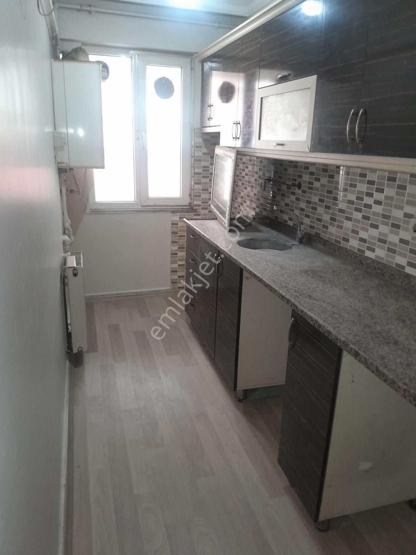 Bayrampaşa Altıntepsi Mahallesinde 4+1/140/ters Dubleks Kiralık Daire