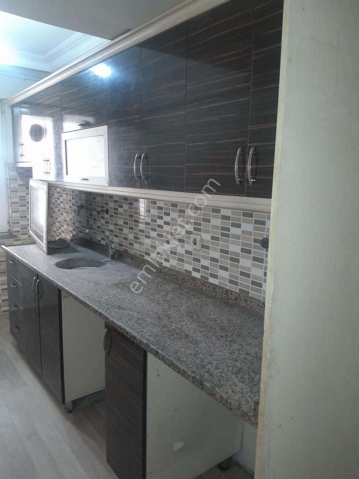 Bayrampaşa Altıntepsi Mahallesinde 4+1/140/ters Dubleks Kiralık Daire - Görsel 6