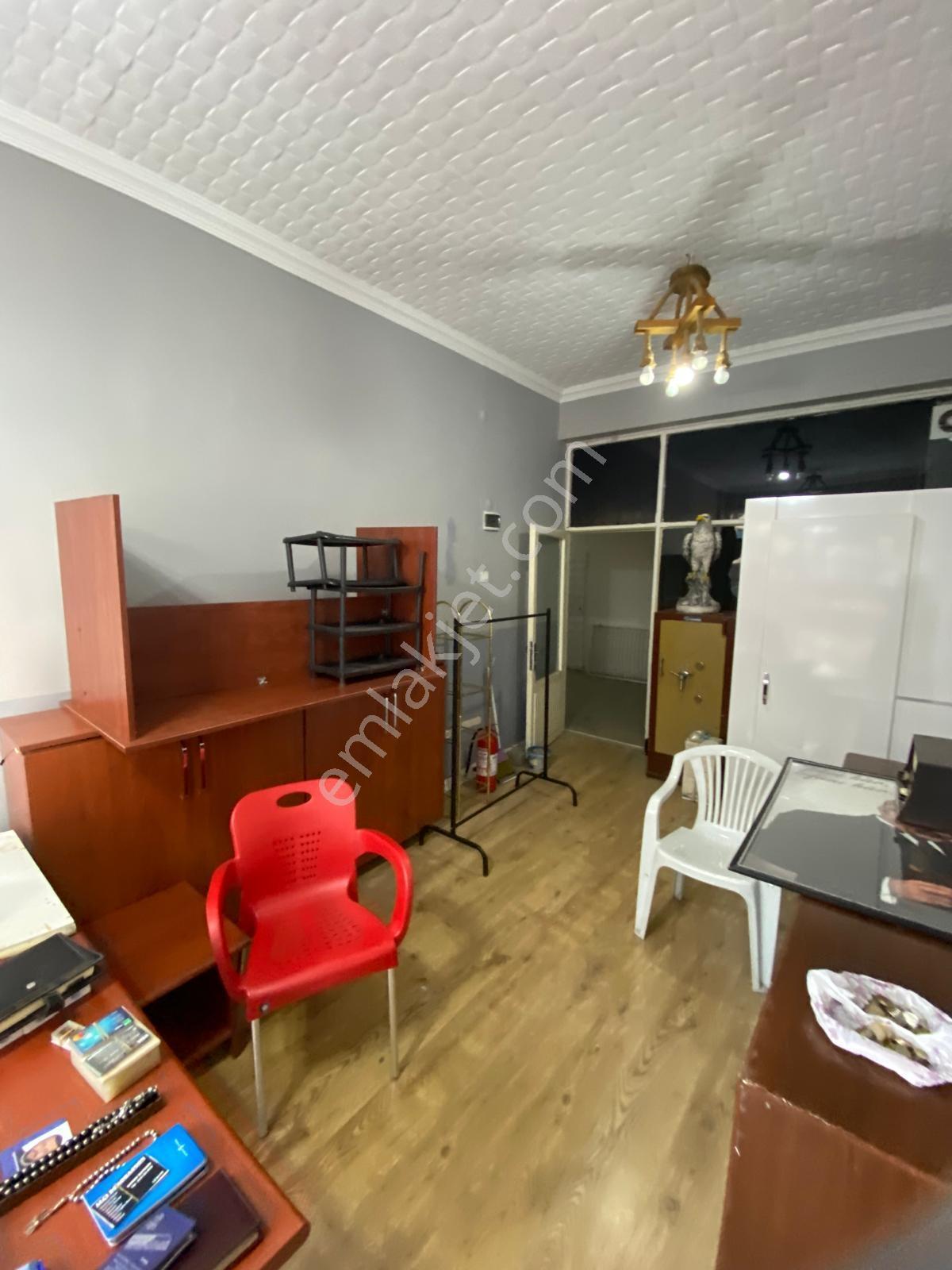 Tüzel Pasajında Kiralık Dükkan - Görsel 2