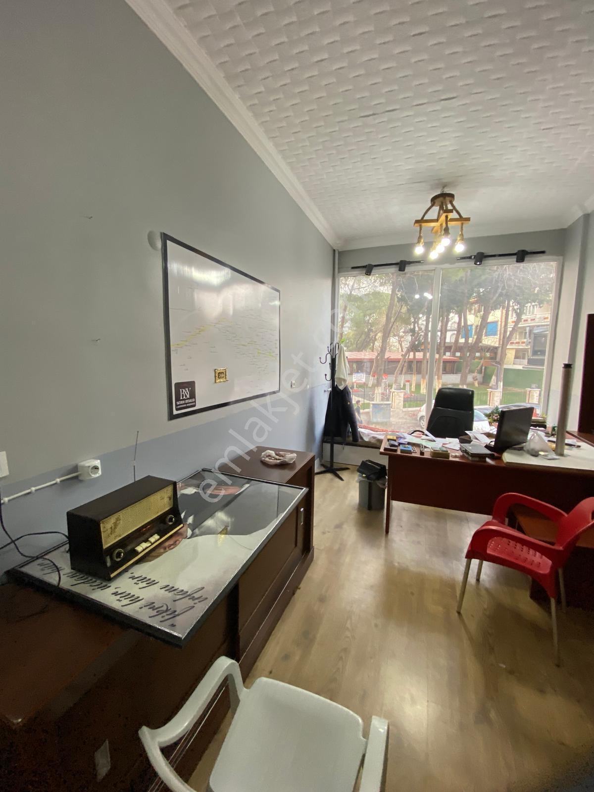 Tüzel Pasajında Kiralık Dükkan - Görsel 3