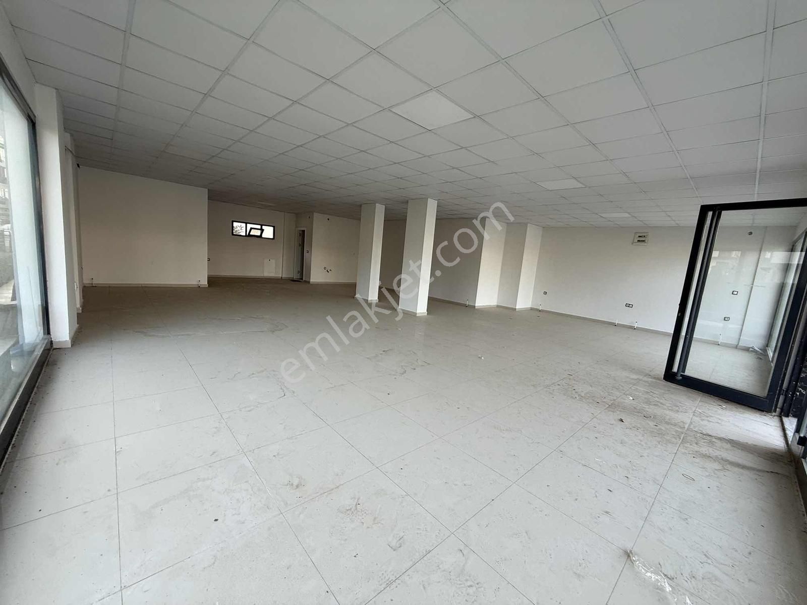 Kent Gayrimenkul'den Cadde Üstü Köşe Önü Açık Kiralık Dükkan - Görsel 7