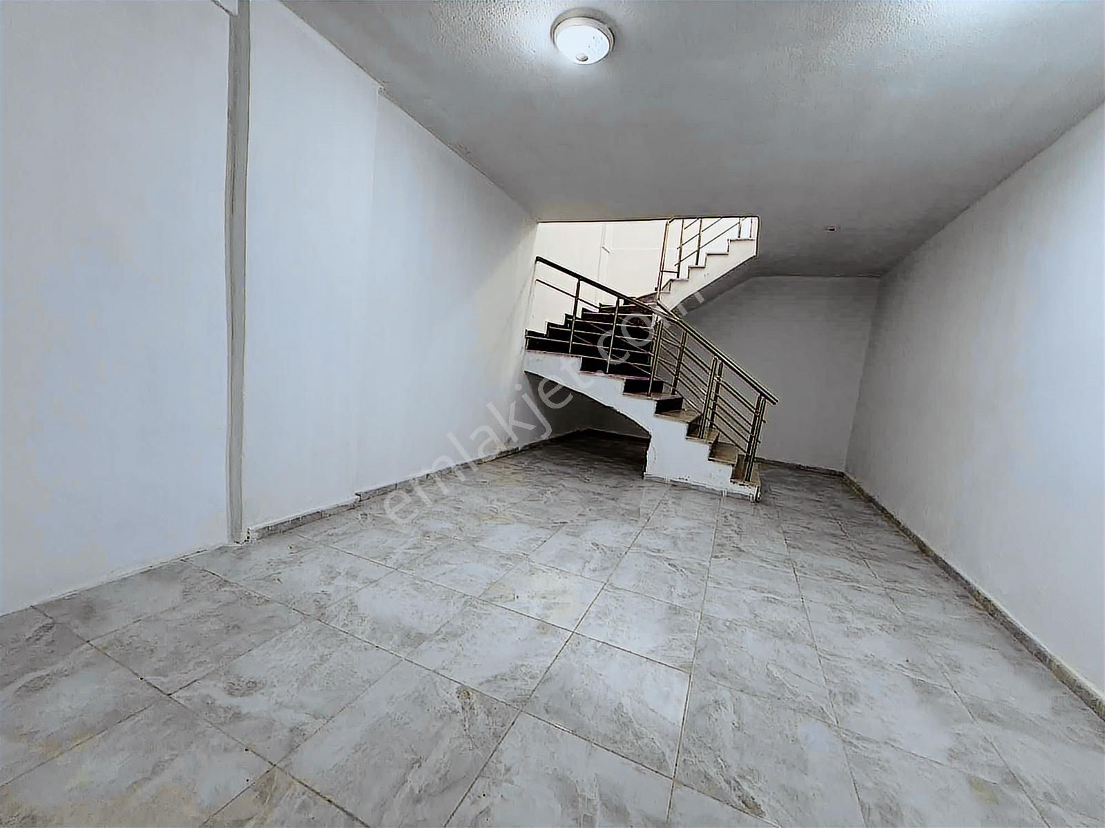 Kent Gayrimenkul'den Cadde Üstü Köşe Önü Açık Kiralık Dükkan - Görsel 6