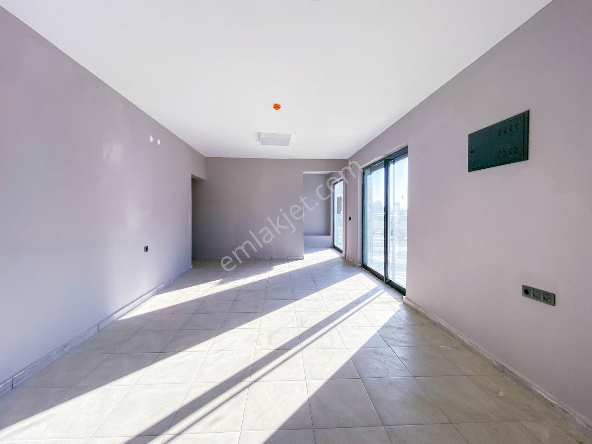 Kayaşehir Kiralık Dükkan 60 M2 Düz Giriş ▀ Tır Yanaşır Dükkan - Görsel 3