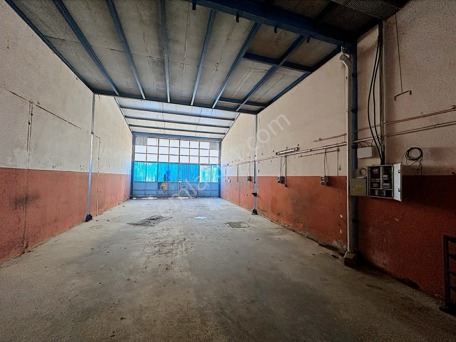 80 Kw Başiskele Sanayi Sitesinde Kiralık Çift Dükkan 168m² - Görsel 8