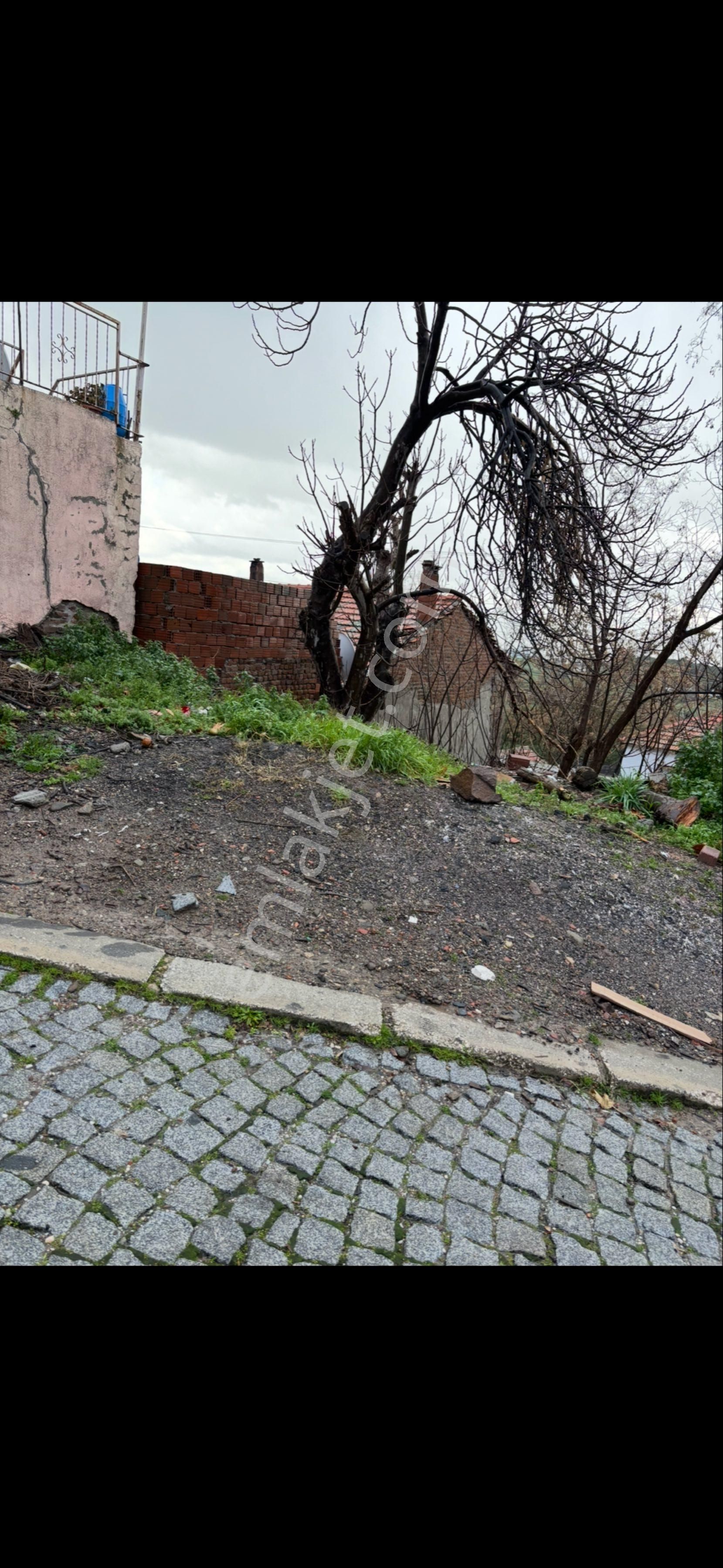 Bergama-kurtuluş Mahallesinde,satılık Müstakil Ev