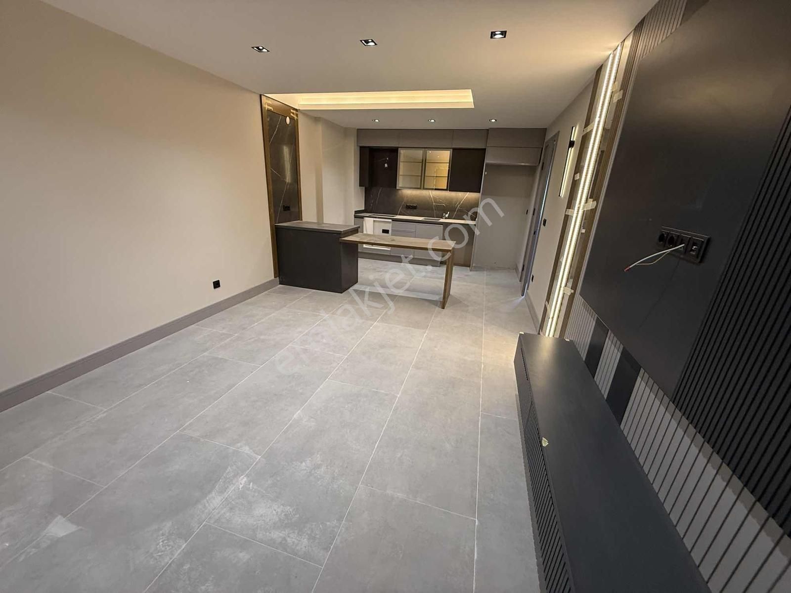 Kuşadası Davutlar | Havuzlu Site İçerisinde 2+1 Özel Daire - Görsel 6