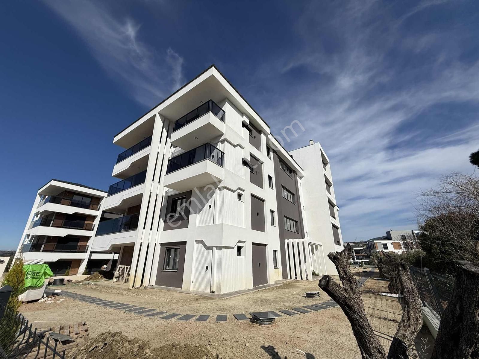 Kuşadası Davutlar | Havuzlu Site İçerisinde 2+1 Özel Daire - Görsel 7