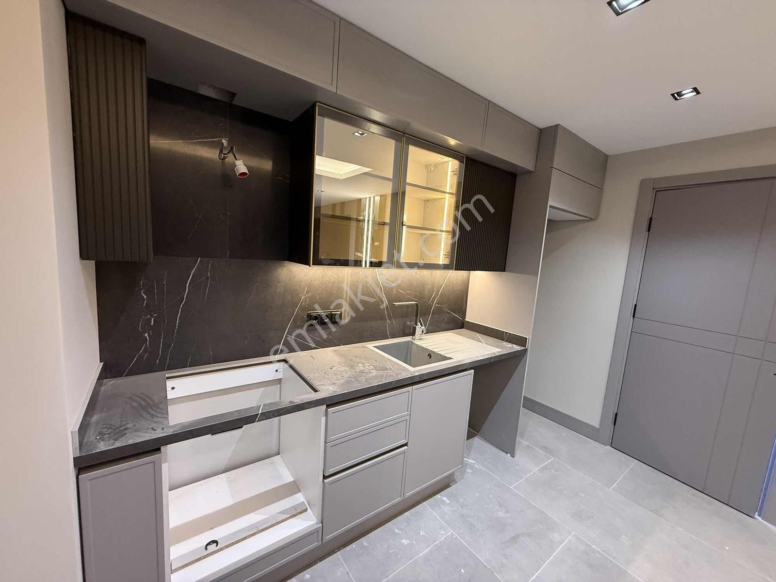 Kuşadası Davutlar | Havuzlu Site İçerisinde 2+1 Özel Daire - Görsel 20