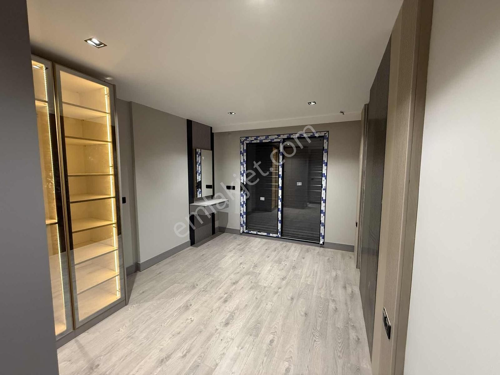 Kuşadası Davutlar | Havuzlu Site İçerisinde 2+1 Özel Daire - Görsel 31