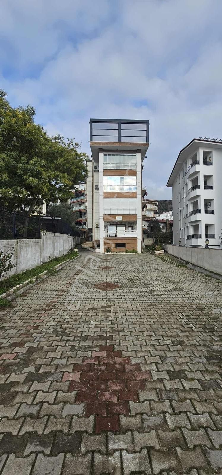 "hak-seç Emlak Armutlu" Dan Deniz Manzaralı 65 M2 1+1 - Görsel 20