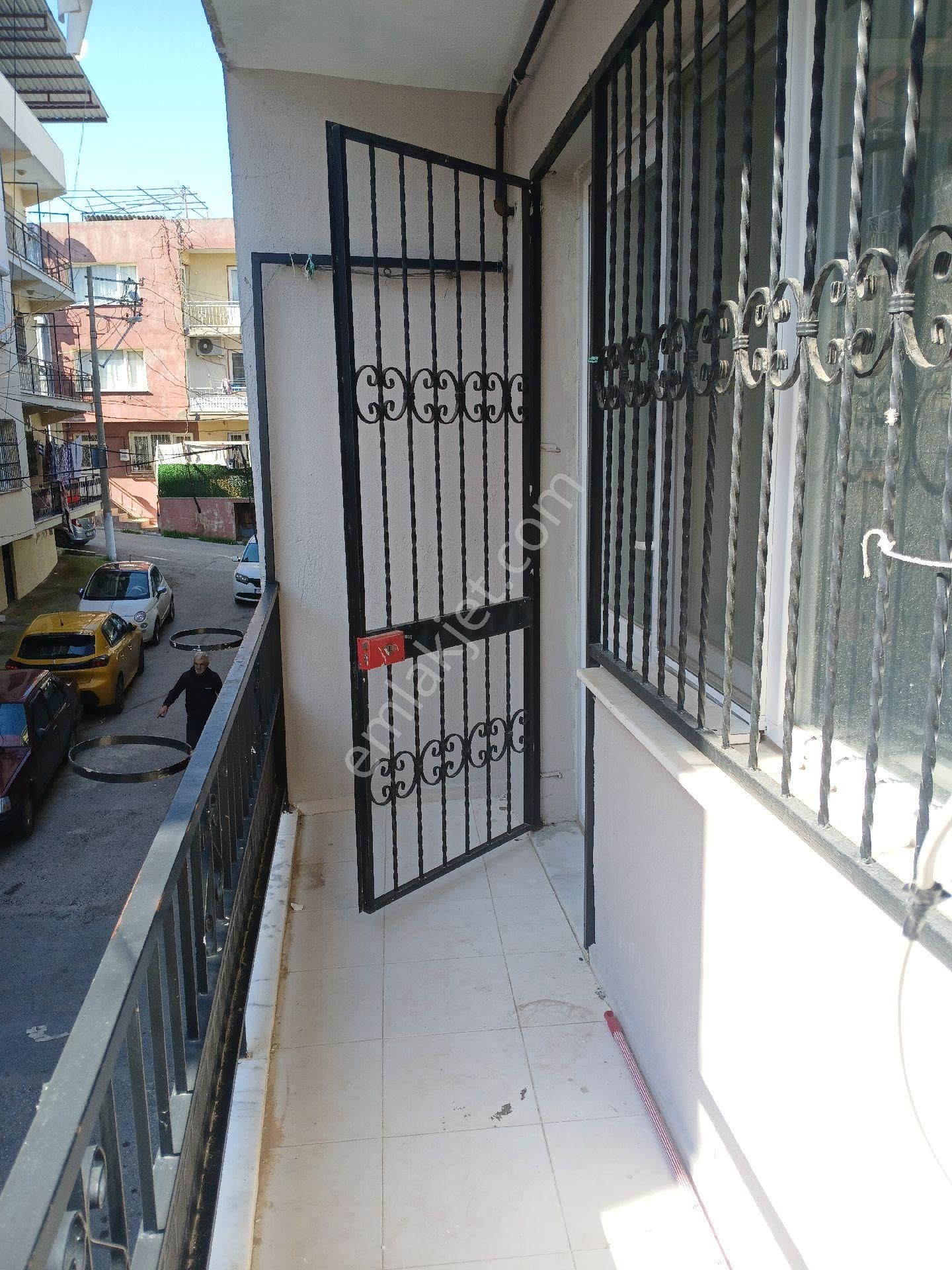 Karabaglar Uğurmumcu Mah 17 000 Dogalgazlı 2.kat - Görsel 11