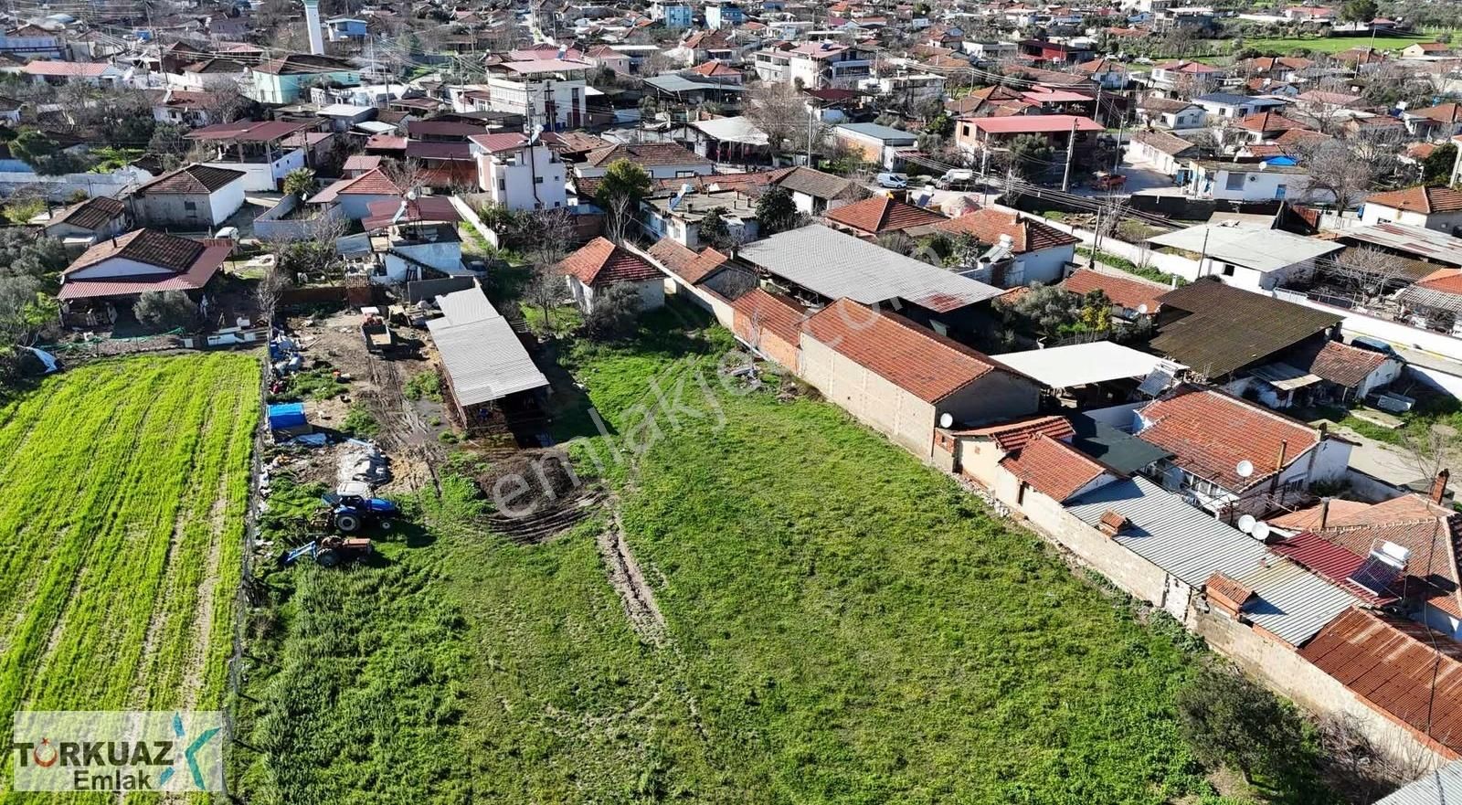 Turkuaz'dan Köy Merkezinde Tek Tapu Arsa