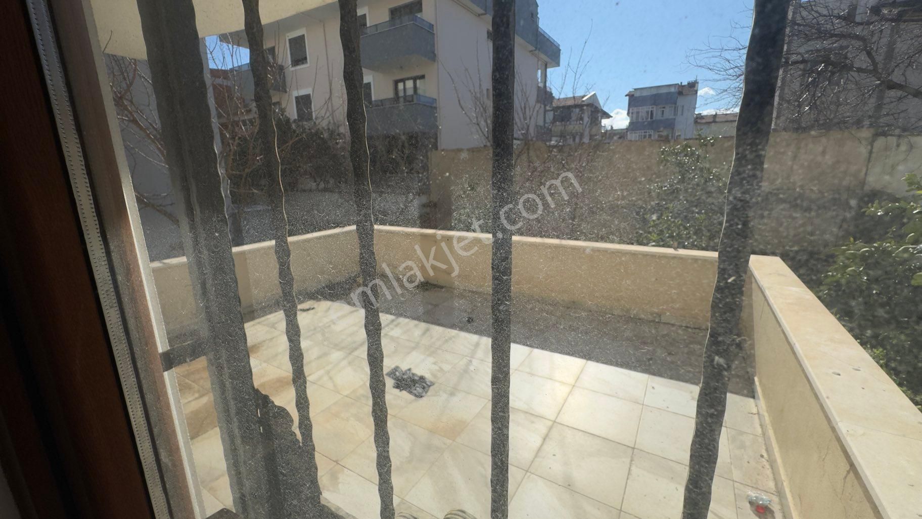 Burhaniye Bahçelievler Mahallesi’nde Satılık 2+1 Yüksek Giriş Daire - Görsel 17
