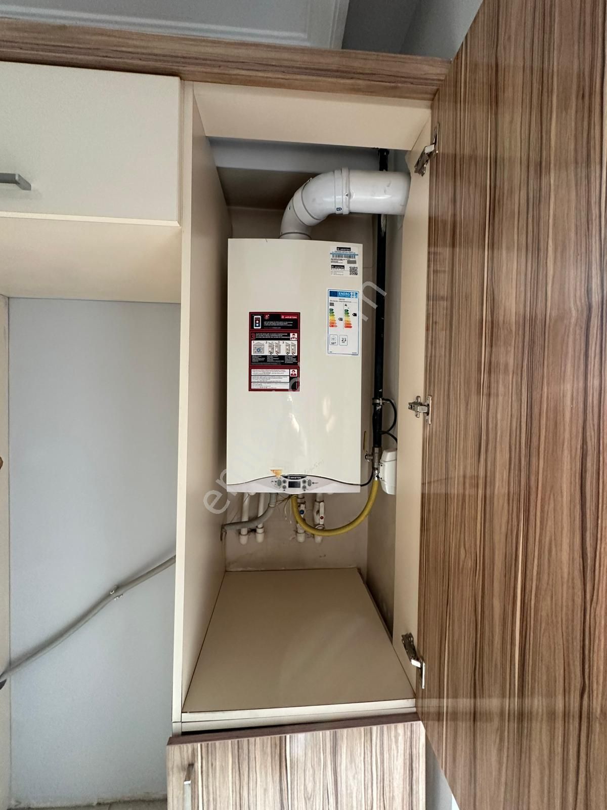 Balkan Gündüz’den Eğitimciler Caddesi Üzerinde Kiralık 2+1 Daire - Görsel 13