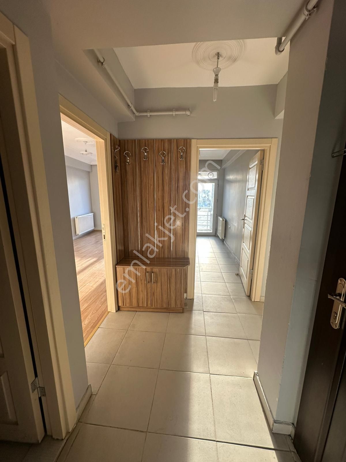 Balkan Gündüz’den Eğitimciler Caddesi Üzerinde Kiralık 2+1 Daire - Görsel 11