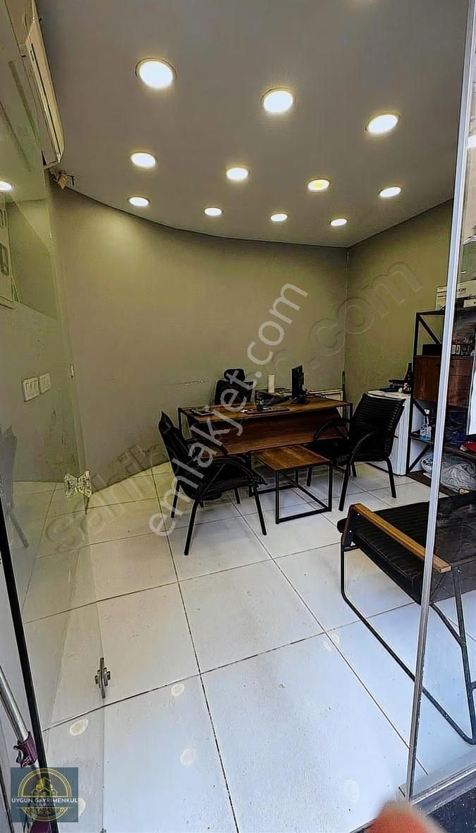 Türkeli Caddesinde Satılık 2 Katlı Düz Ayak Kupon Köşe İşyeri - Görsel 3