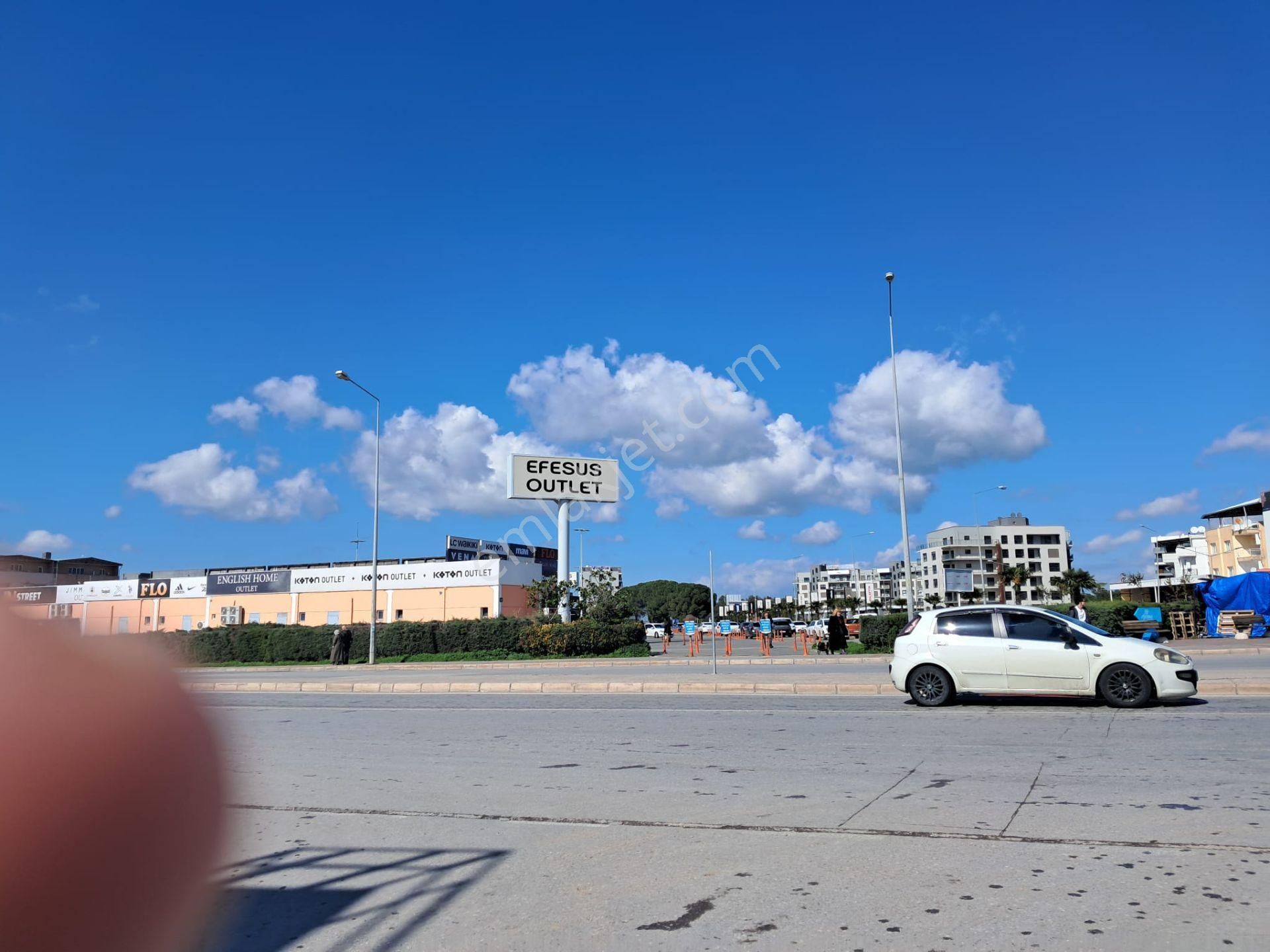 Satılık İzmir Çiğli Balatcık’ta 3+1 Net 115 M2 Daire