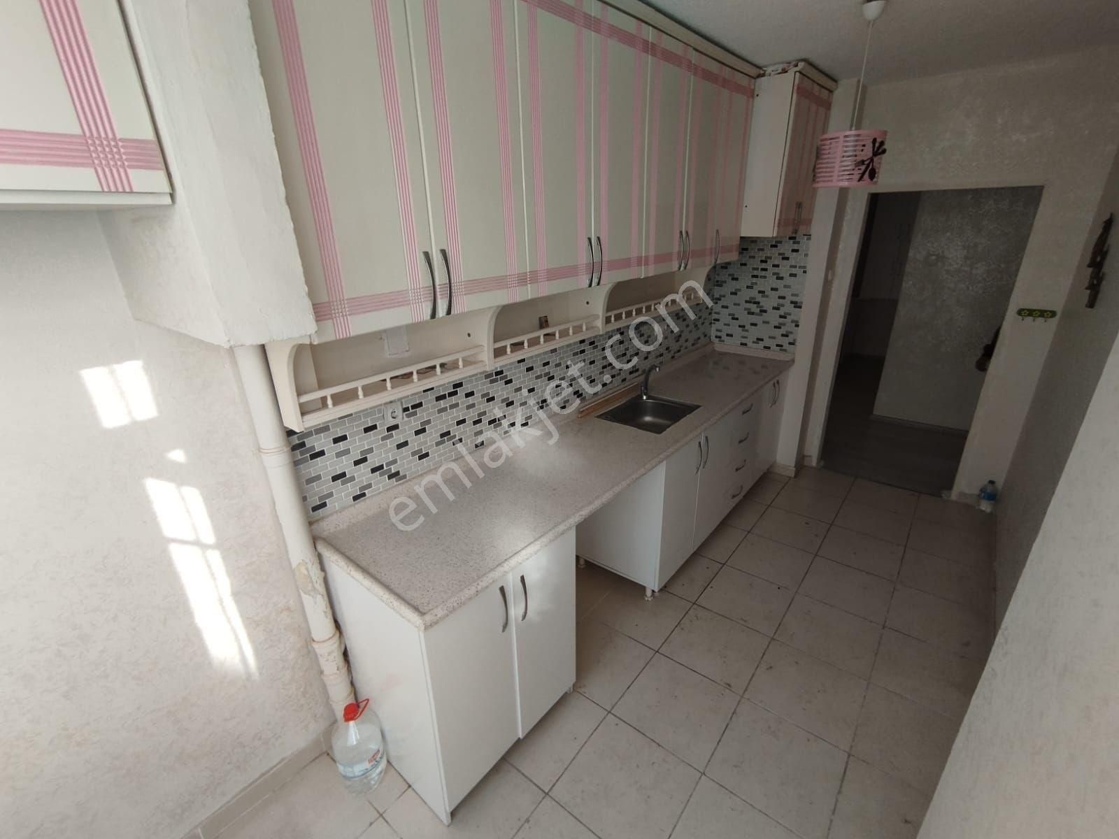 Yeşilyurt Mahallesi'nde Mavi Bulvara Yakın 3+1 Satılık Daire - Görsel 3