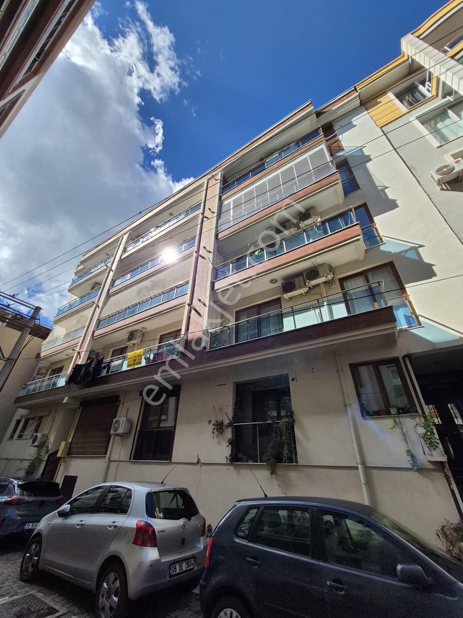 Binax Bakırçay Gayrimenkul Tramvay İzban Yakını 2+1