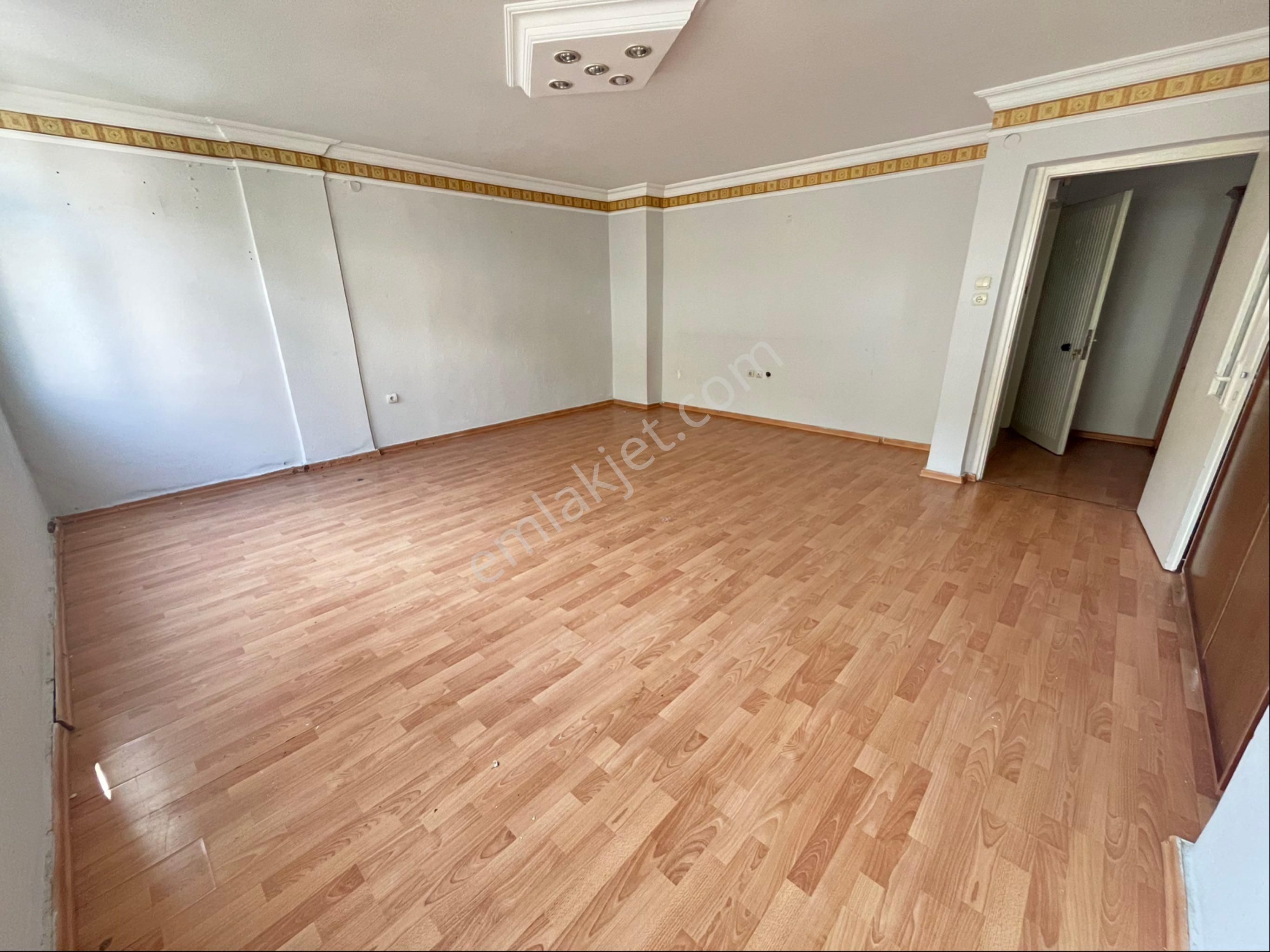 Muhteşem Lokasyon Baraj Lisesi Civ. 3+1 Daire - Görsel 3