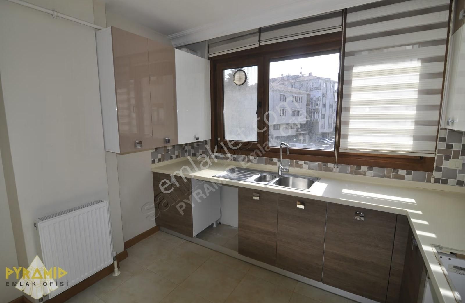 Pyramıd'den Acıbadem Koşuyolu İyi Konumlu Boş Temiz 3+1 Daire - Görsel 11