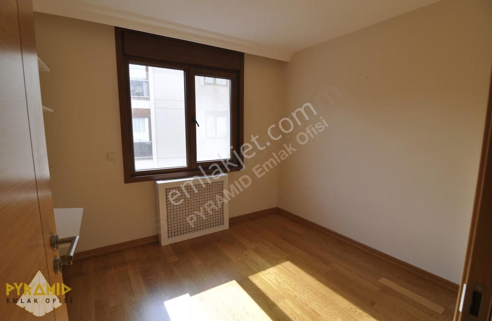 Pyramıd'den Acıbadem Koşuyolu İyi Konumlu Boş Temiz 3+1 Daire - Görsel 15