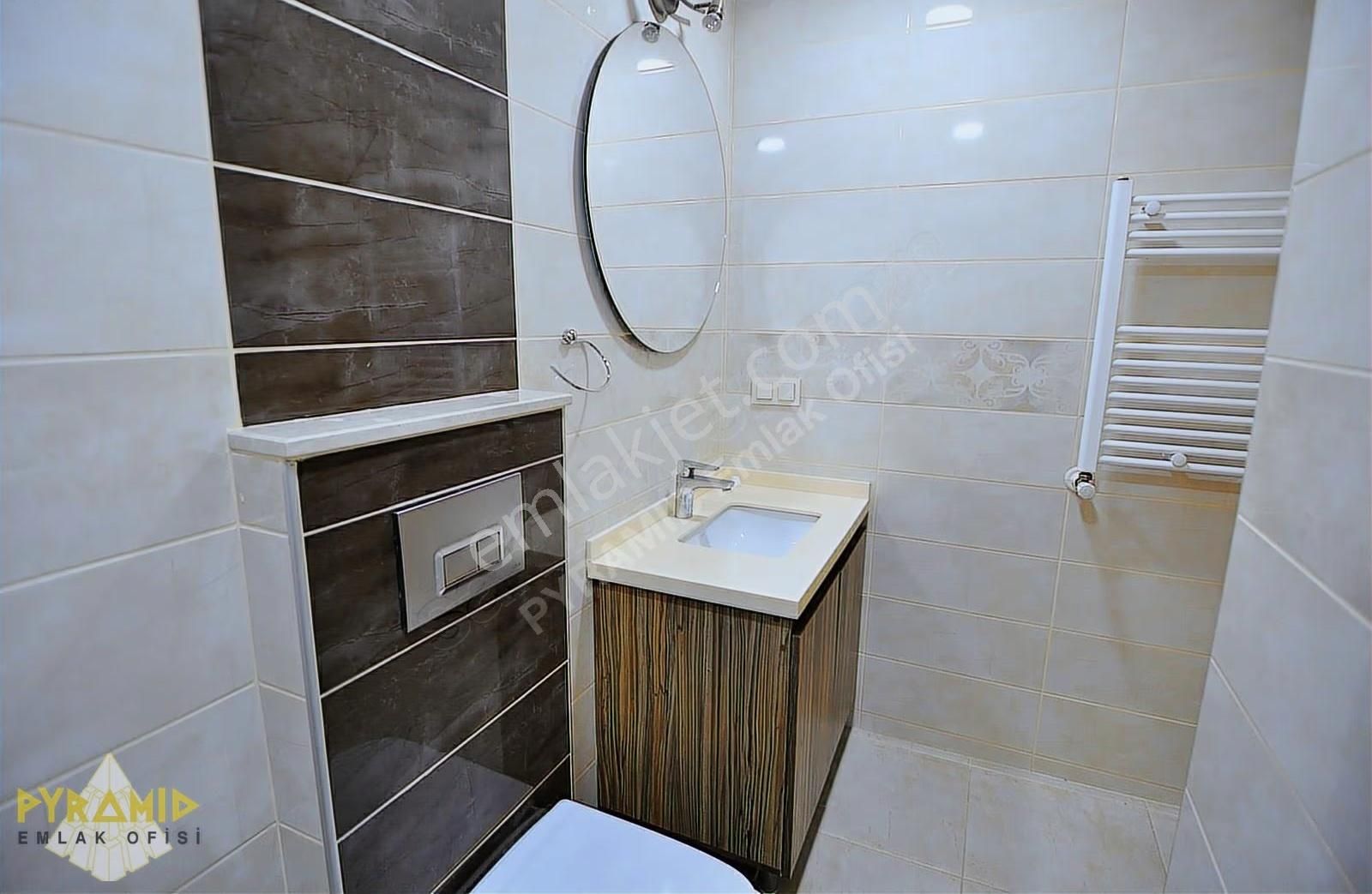 Pyramıd'den Acıbadem Koşuyolu İyi Konumlu Boş Temiz 3+1 Daire - Görsel 2