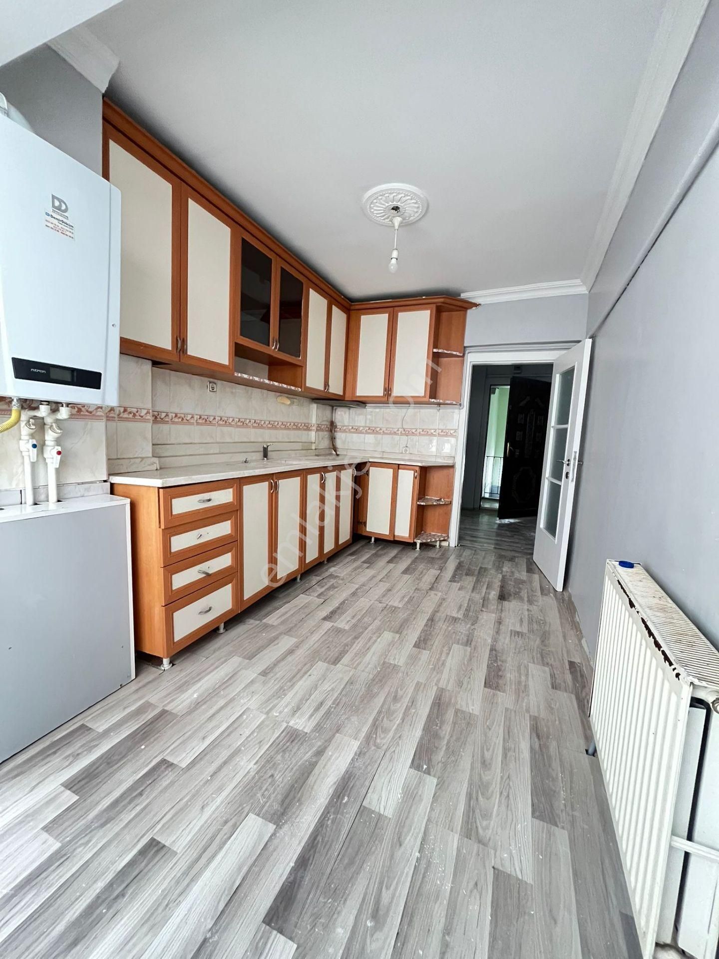 Mç Emlak'tan Atatürk Mahallesin'de 3+1 Satılık Daire - Görsel 4