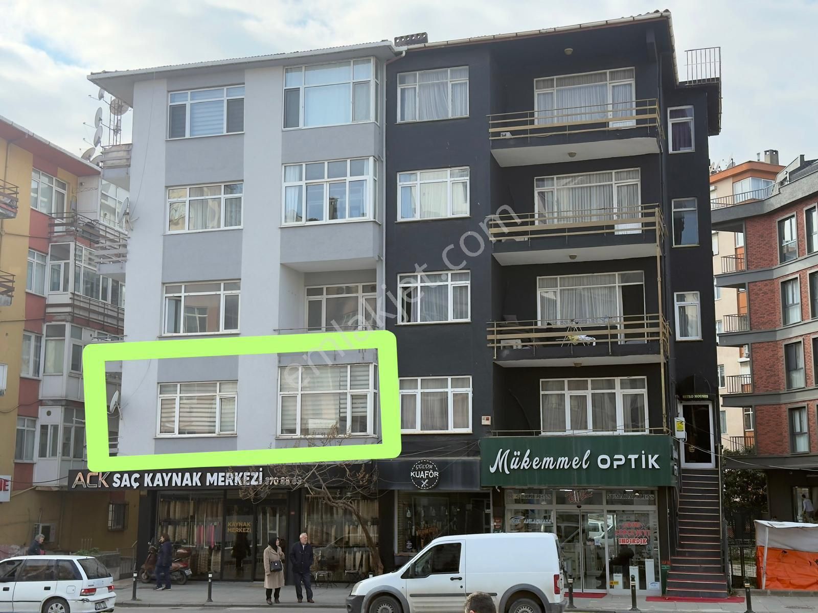 Yüksek Tabela Değerine Sahip Minibüs Yolunda Geniş 2+1 Daire - Görsel 16