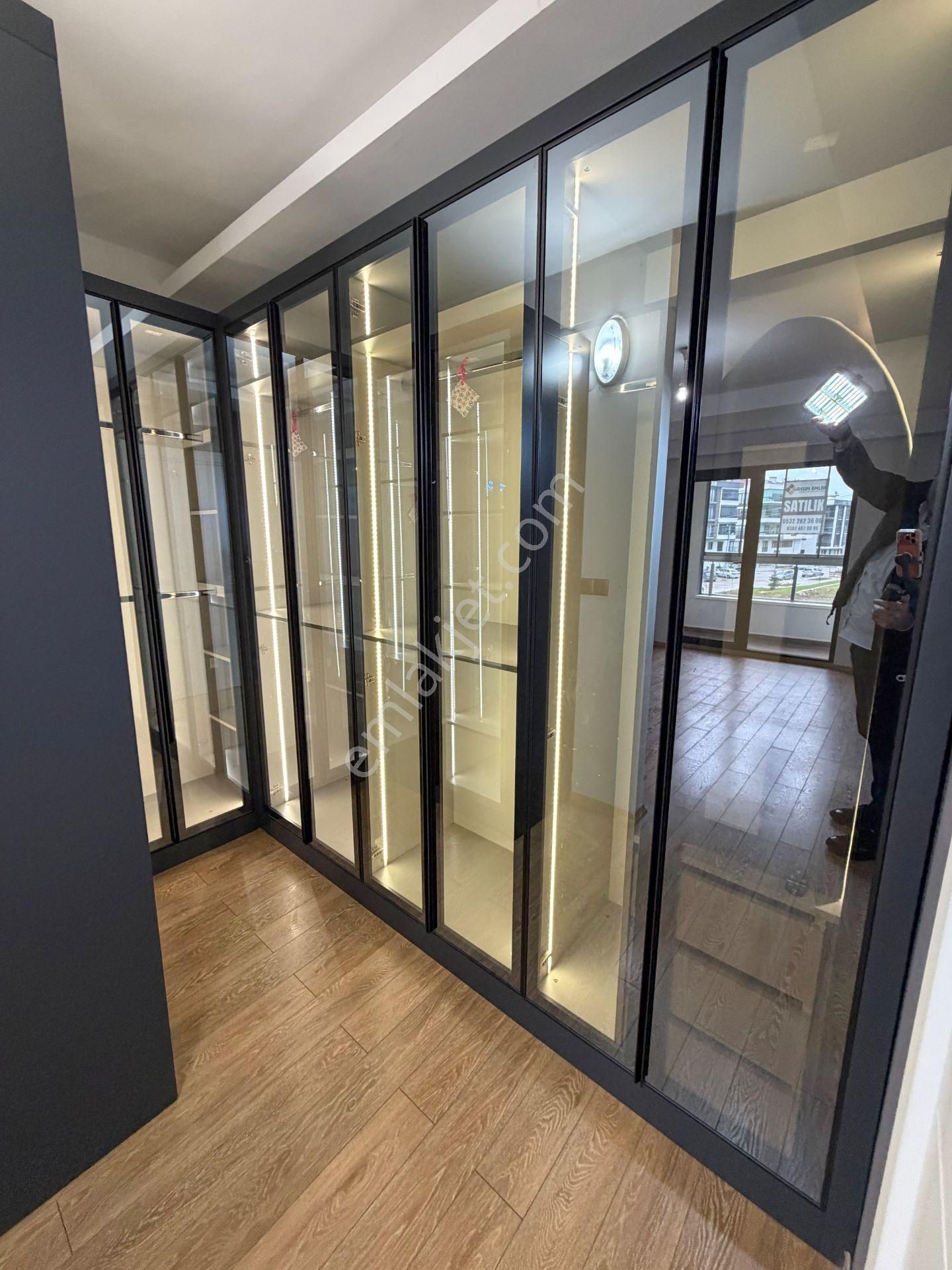 Gülpark Yaşam Evlerinde 3+1 Ara Kat Giyinme Odalı Daire - Görsel 14