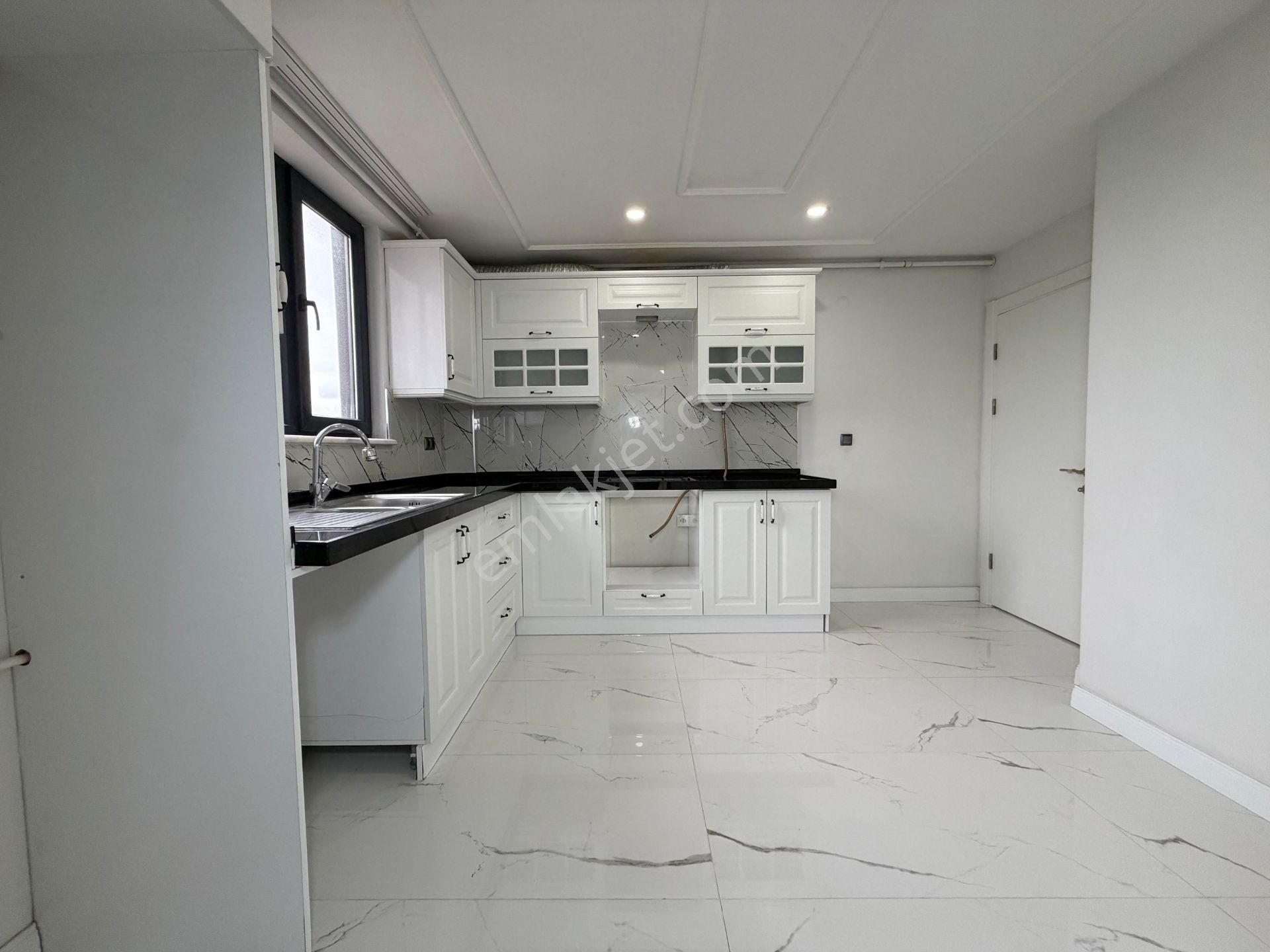 Gülpark Yaşam Evlerinde 3+1 Ara Kat Giyinme Odalı Daire - Görsel 8