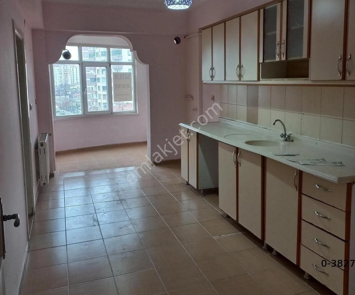 Yıldırım Beyazıt'ta Konum Avantajlı Satılık 3+1 Daire - Görsel 12