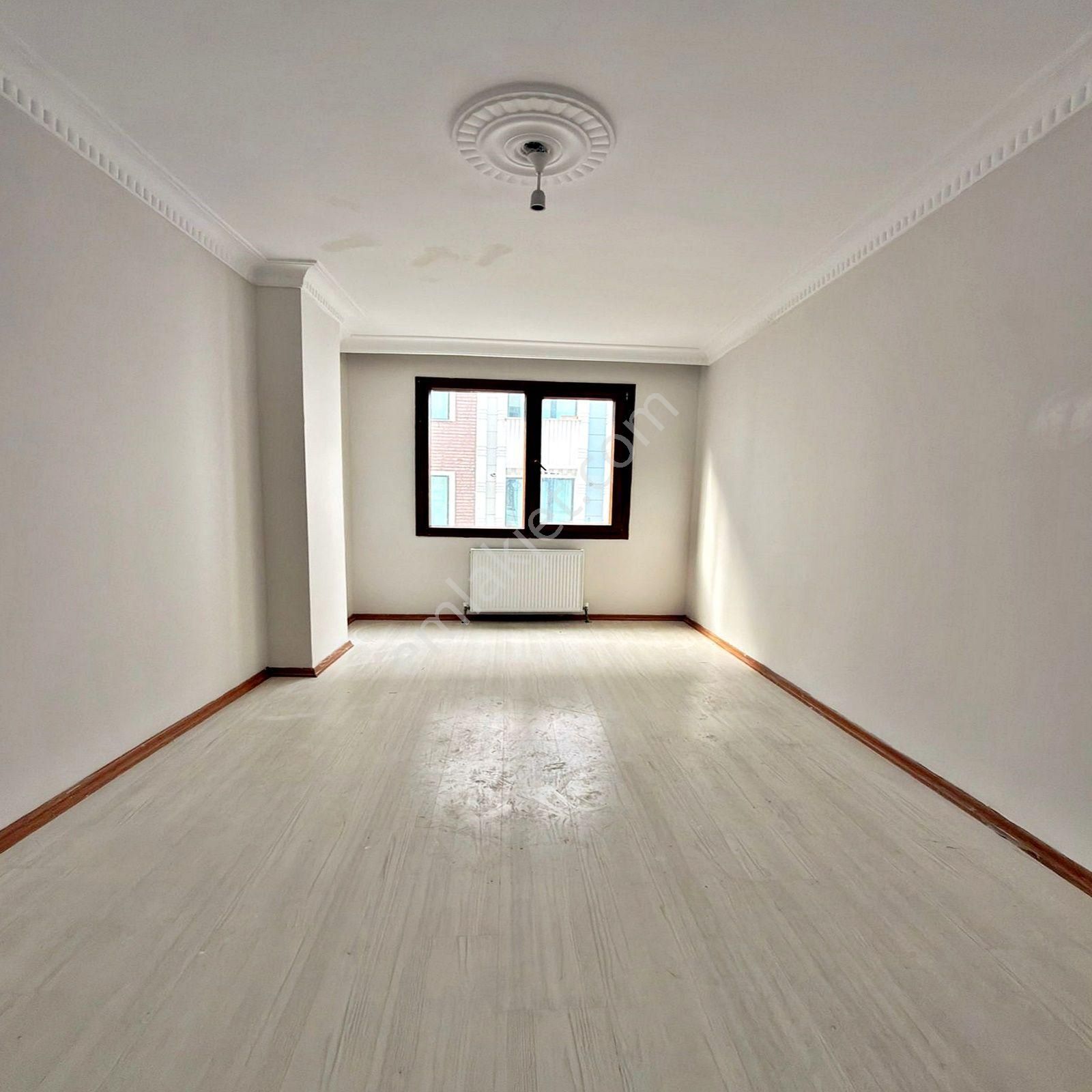 Metrobüse Yakın Konumda 2+1 Balkonlu Lüks Ara Kat Daire - Görsel 24