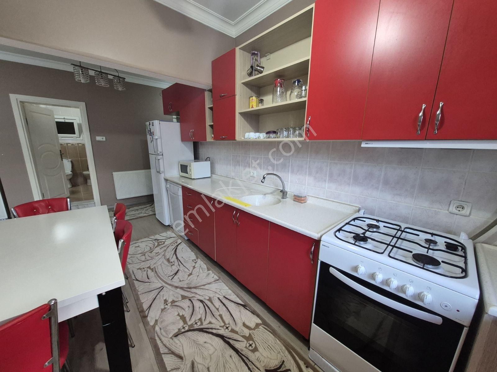 Fahrettin Altay'da Geniş Ferah Eşyalı Kiralık 3+1 Daire - Görsel 19