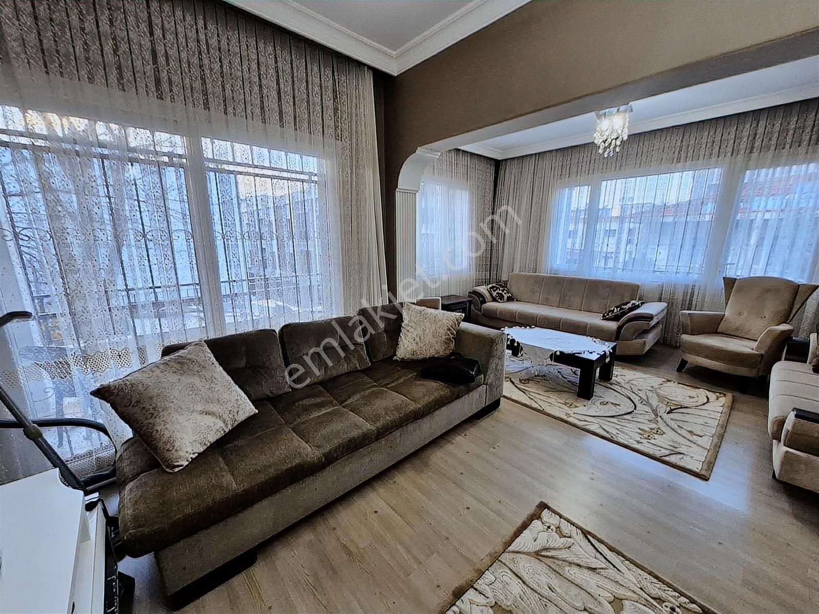 Fahrettin Altay'da Geniş Ferah Eşyalı Kiralık 3+1 Daire - Görsel 29