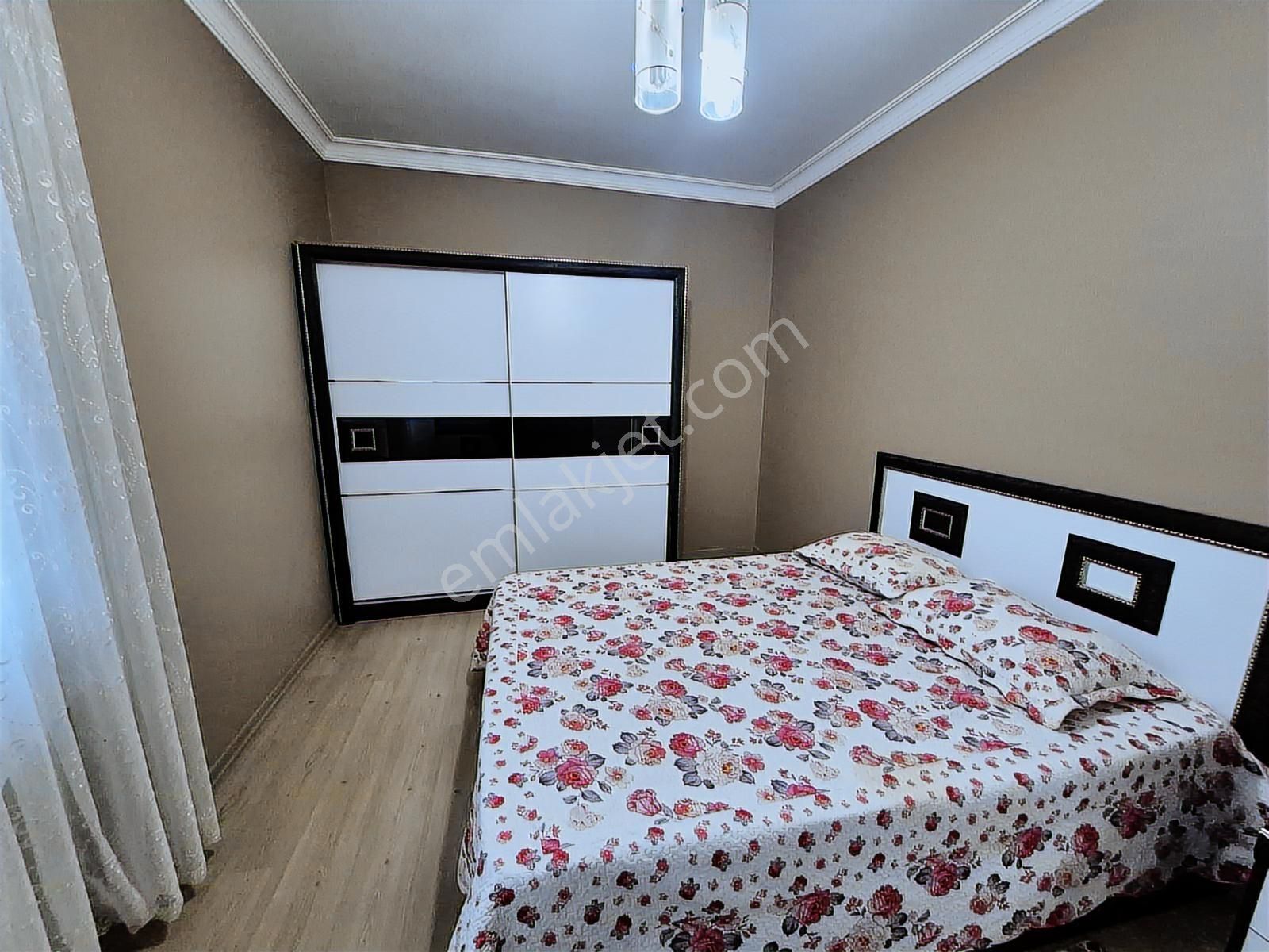 Fahrettin Altay'da Geniş Ferah Eşyalı Kiralık 3+1 Daire - Görsel 7