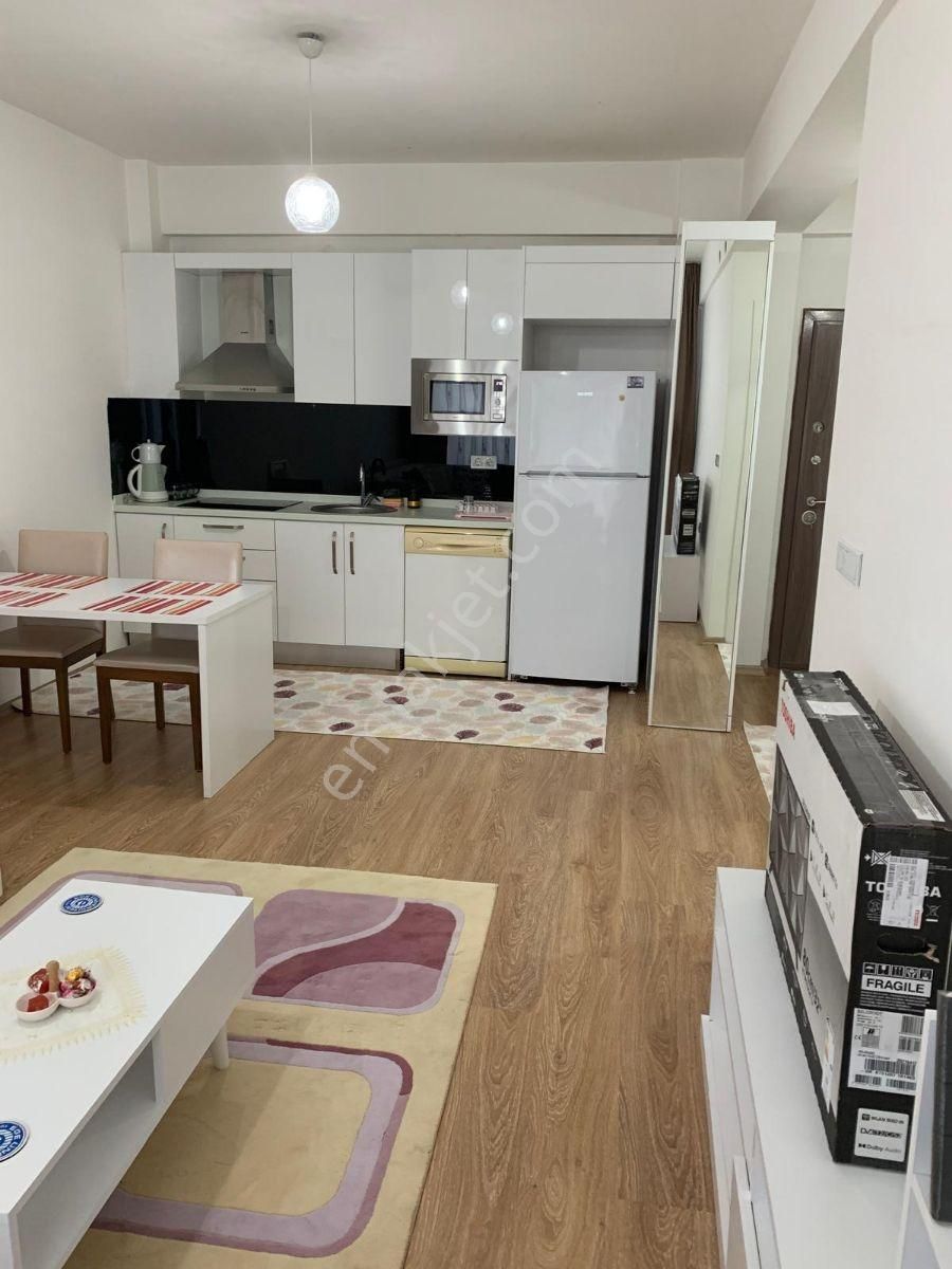 Torbalı Esen-11 Sitesinde Tam Havuz Cepheli, Lüks Eşyalı 1+1 - Görsel 14